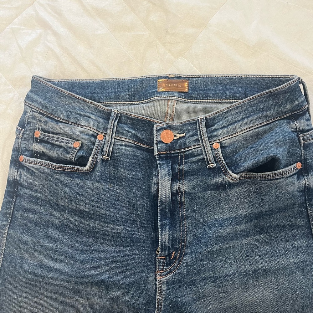 Mothers denim weekender gray jean size 26. Perfect condition! Worn a few times